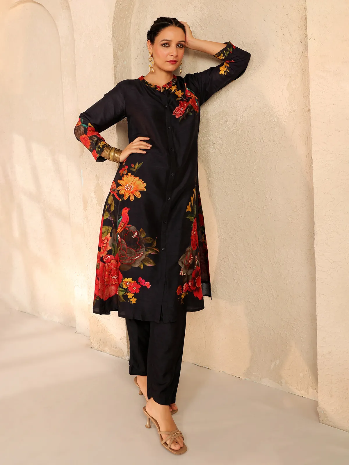 Black printed sill kurti set with sequins detailing