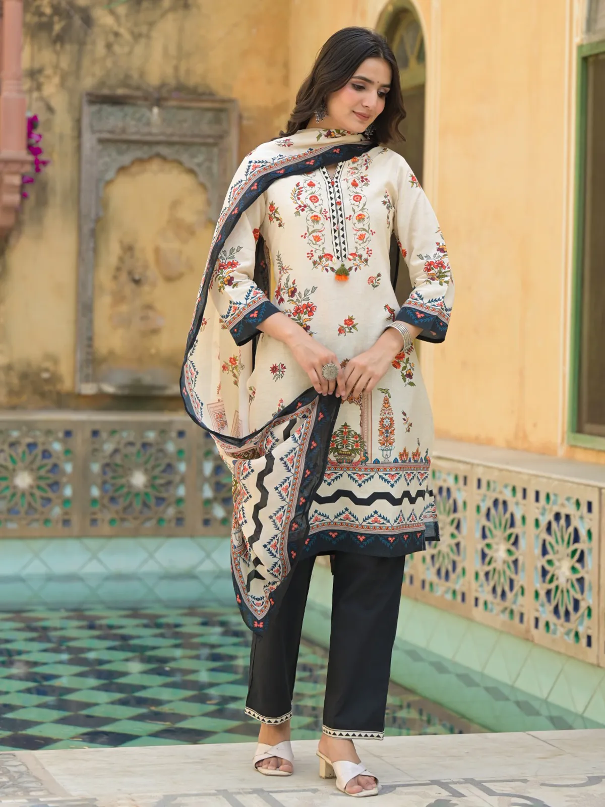 Cream peach silk printed kurti set