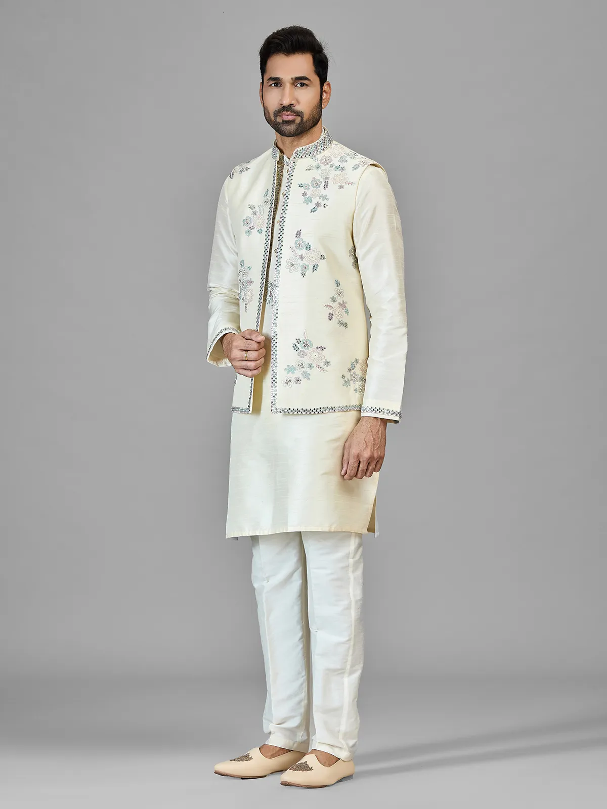Cream silk waistcoat set with aabla work