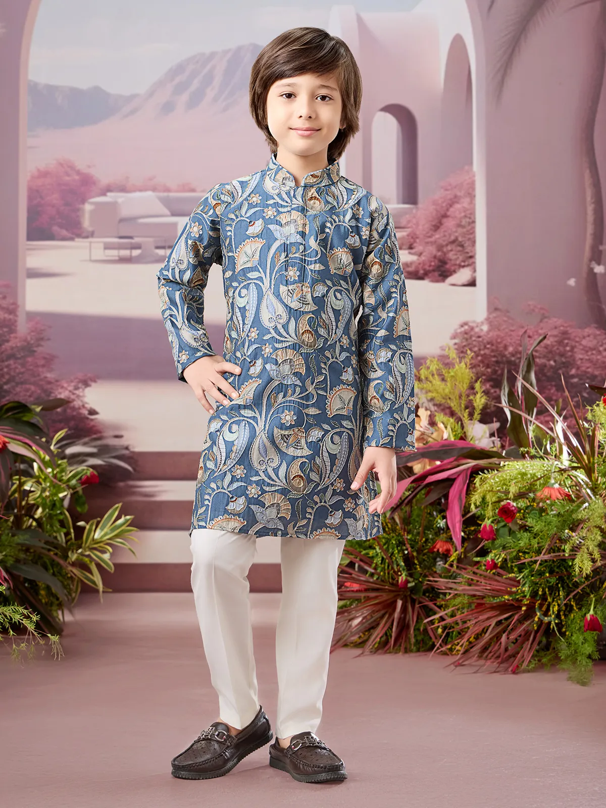 Grey silk kurta set with artistic threadwork