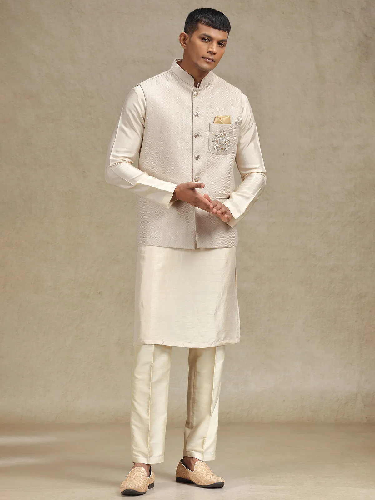 Natural beige waistcoat set with intricate work