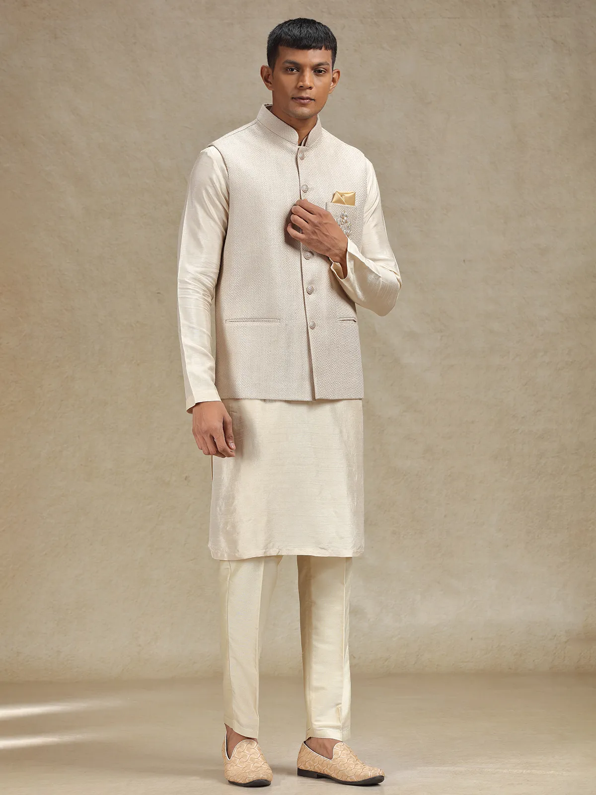 Natural beige waistcoat set with intricate work