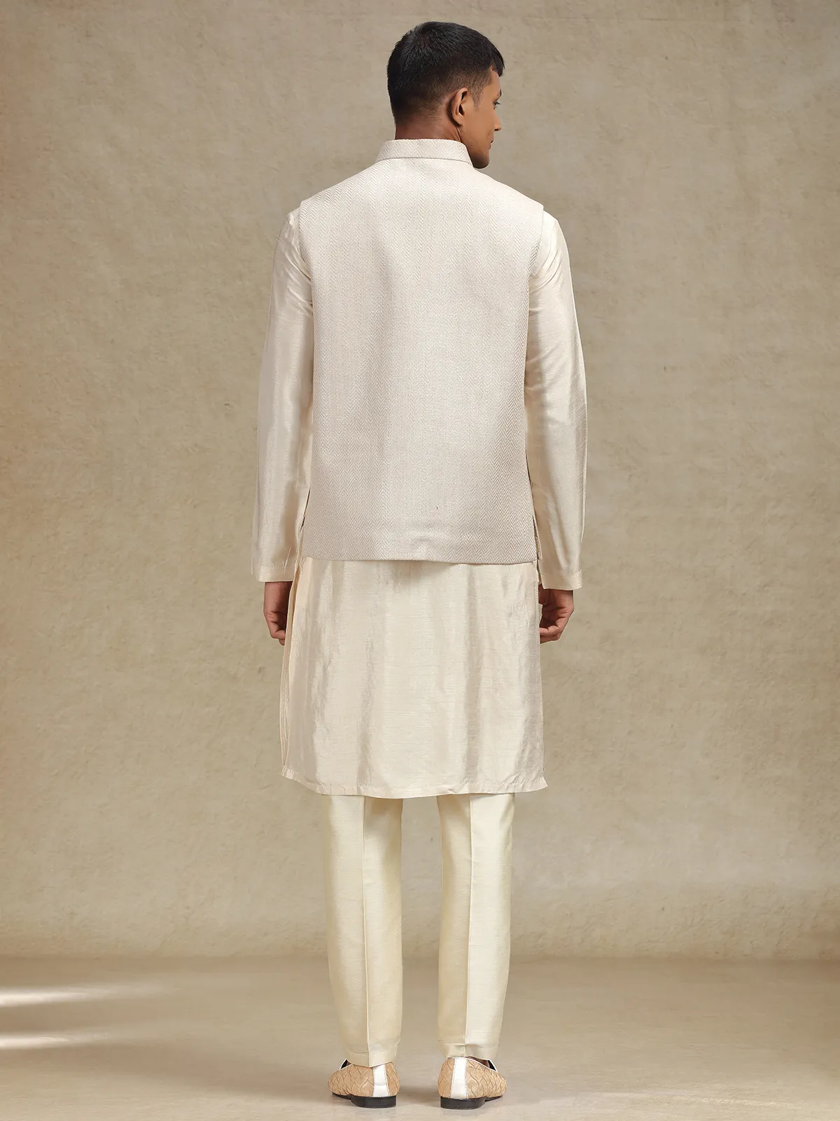 Natural beige waistcoat set with intricate work