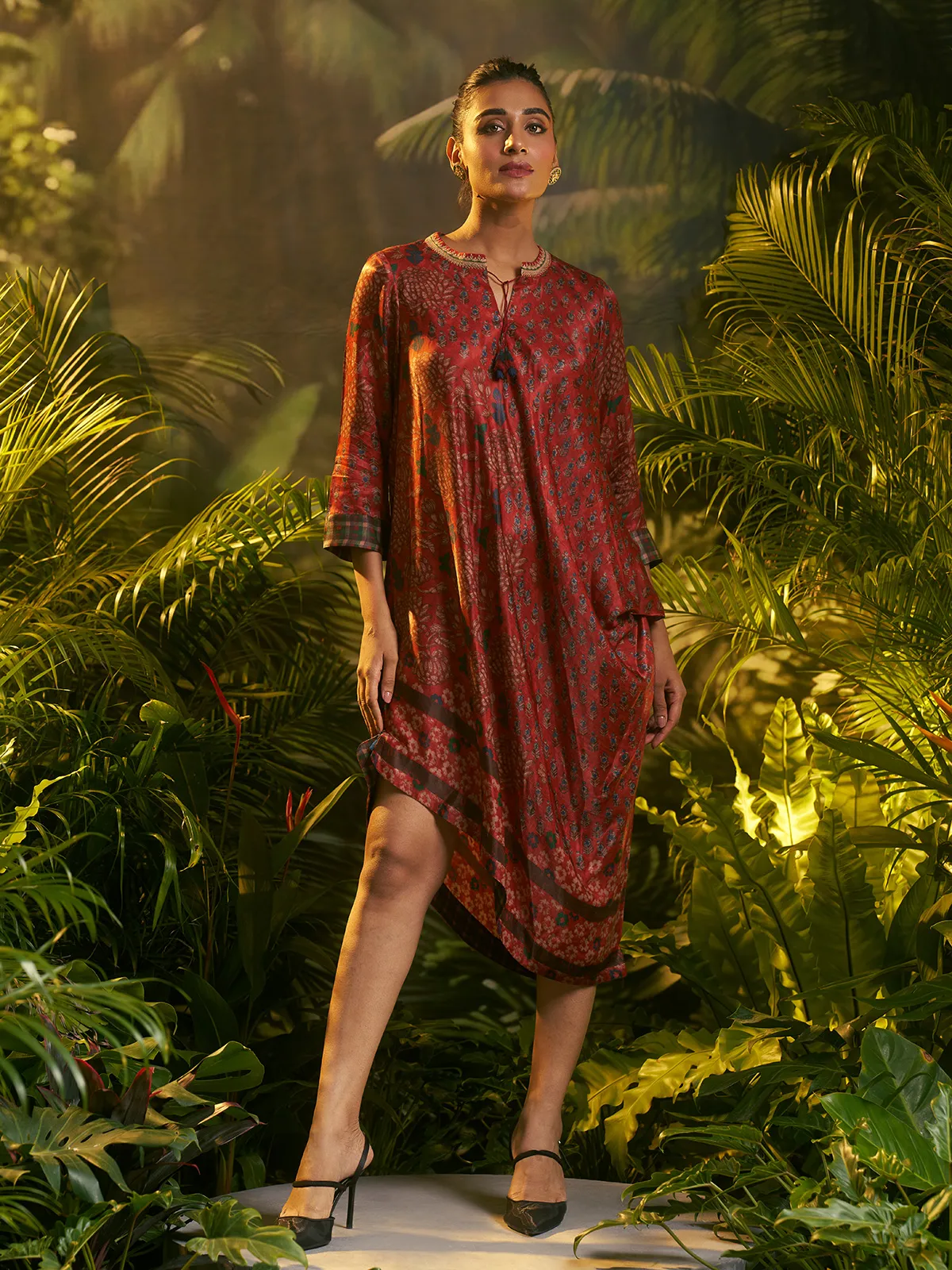 Red printed casual wear kurti in crepe silk