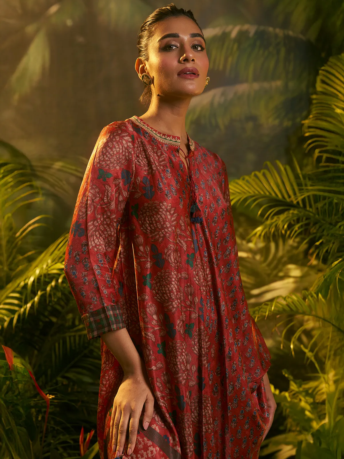 Red printed casual wear kurti in crepe silk