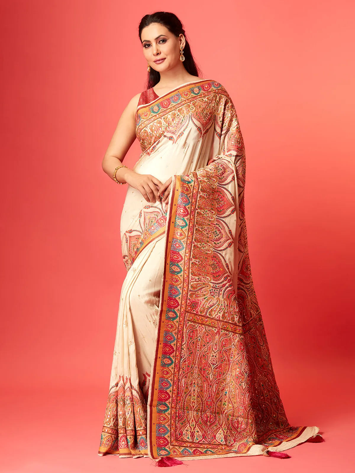 Stunning off-white pashmina silk saree