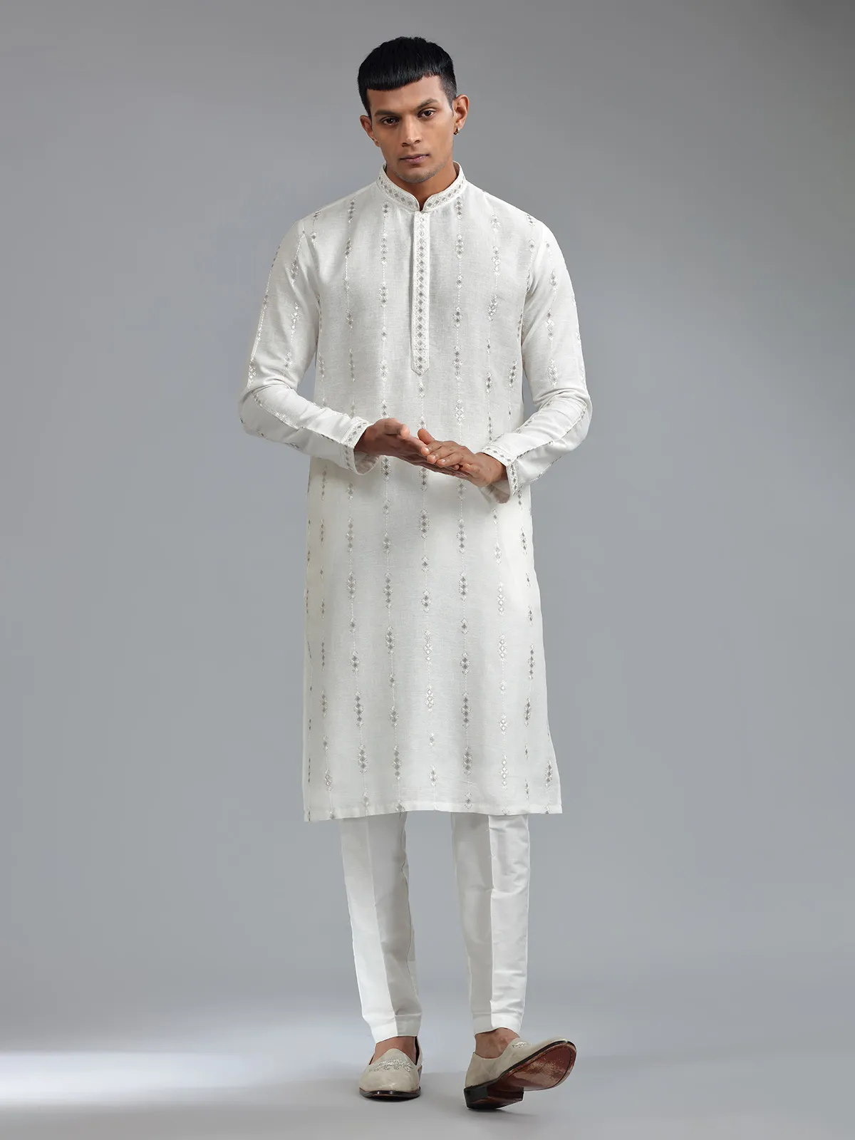 Amazing white georgette kurta suit