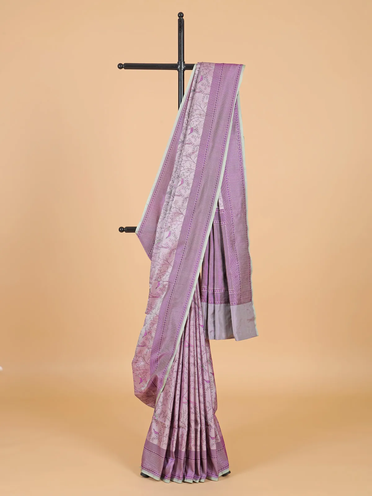 Attractive silk pink saree with print