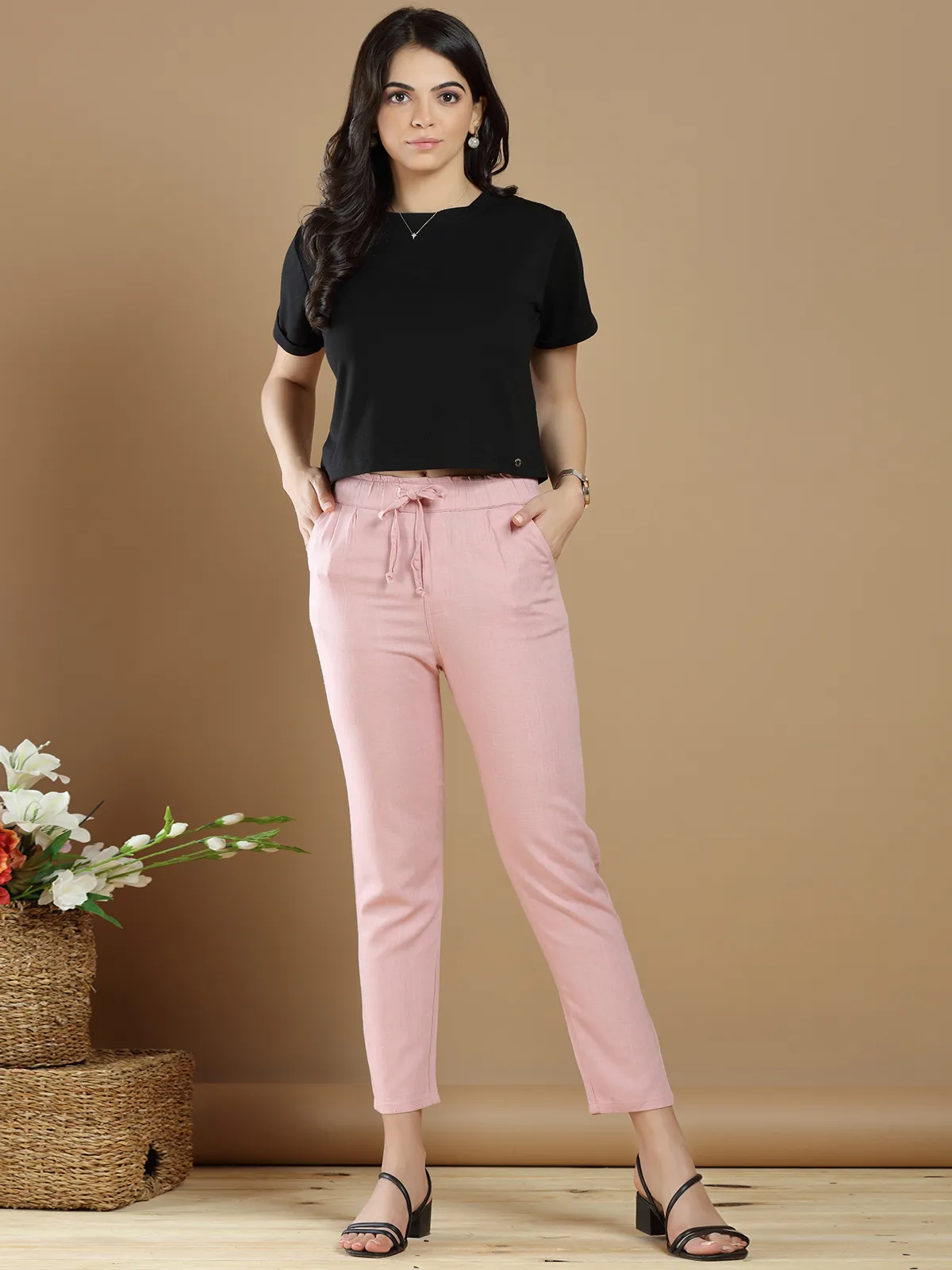 Baby pink linen plain pant for casual wear