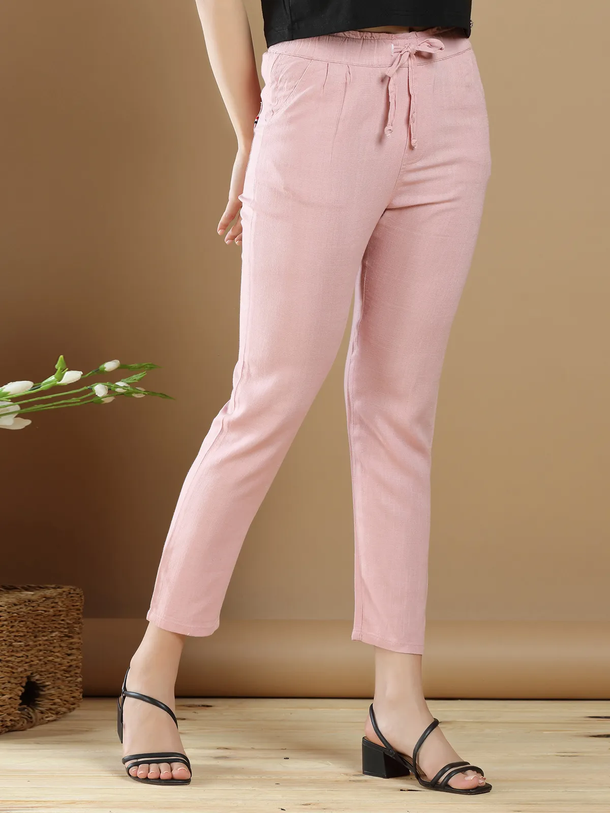Baby pink linen plain pant for casual wear