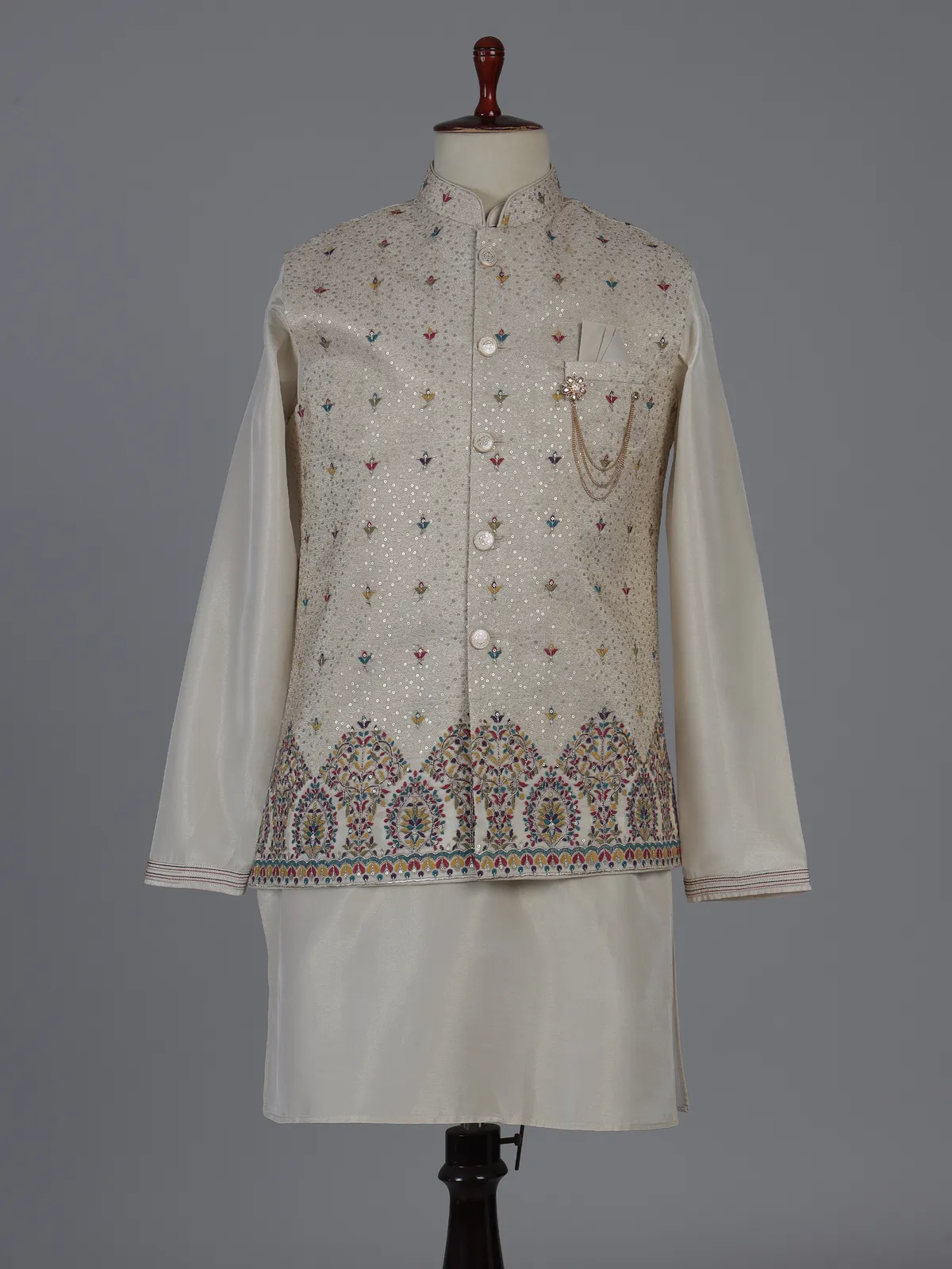 Beige silk waistcoat set with embroidered and sequins