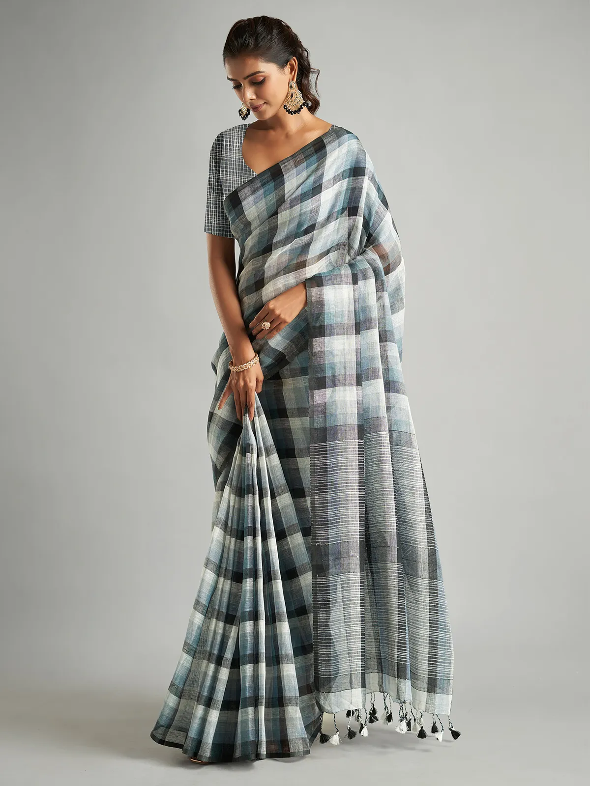 Black and white checks cotton linen saree