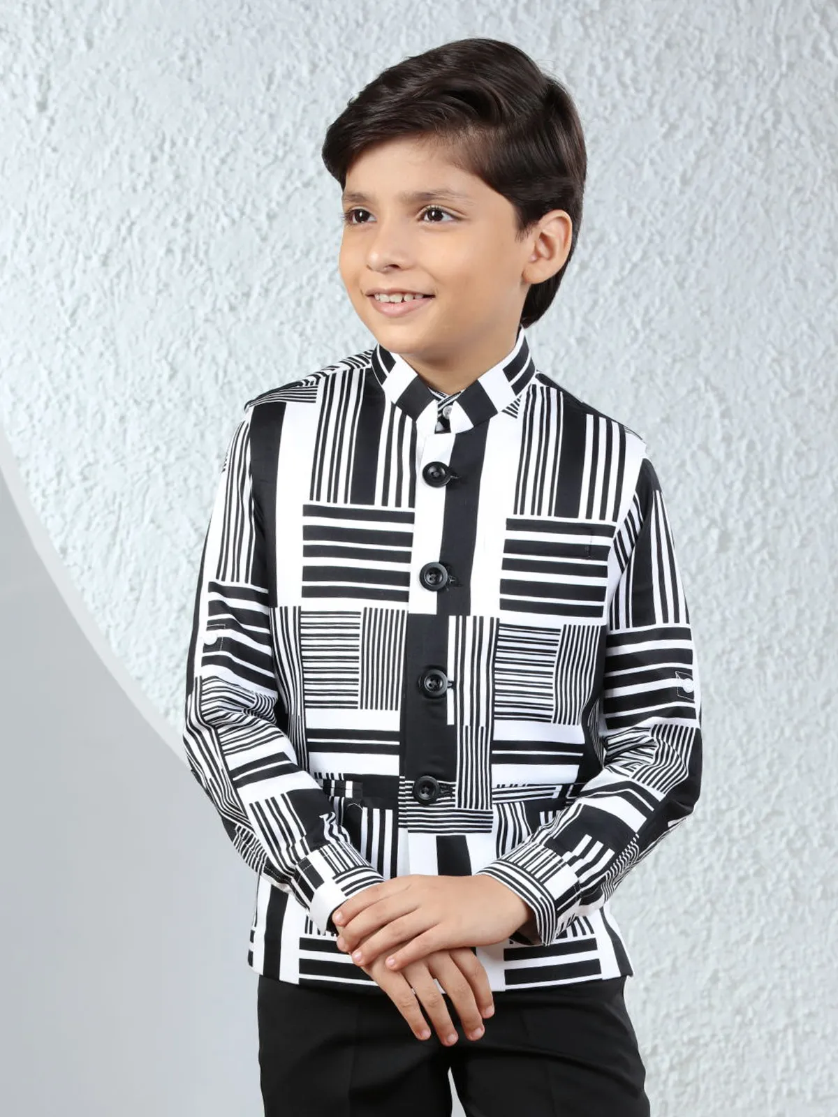 Black and white printed waistcoat with shirt