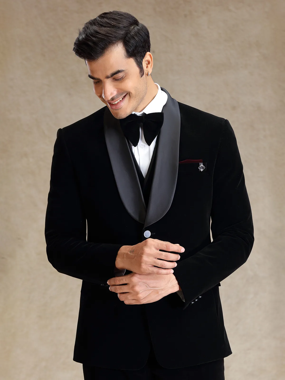 black velvet tuxedo dress Double Breasted Six Button Black Velvet Tuxedo for Men main image 1