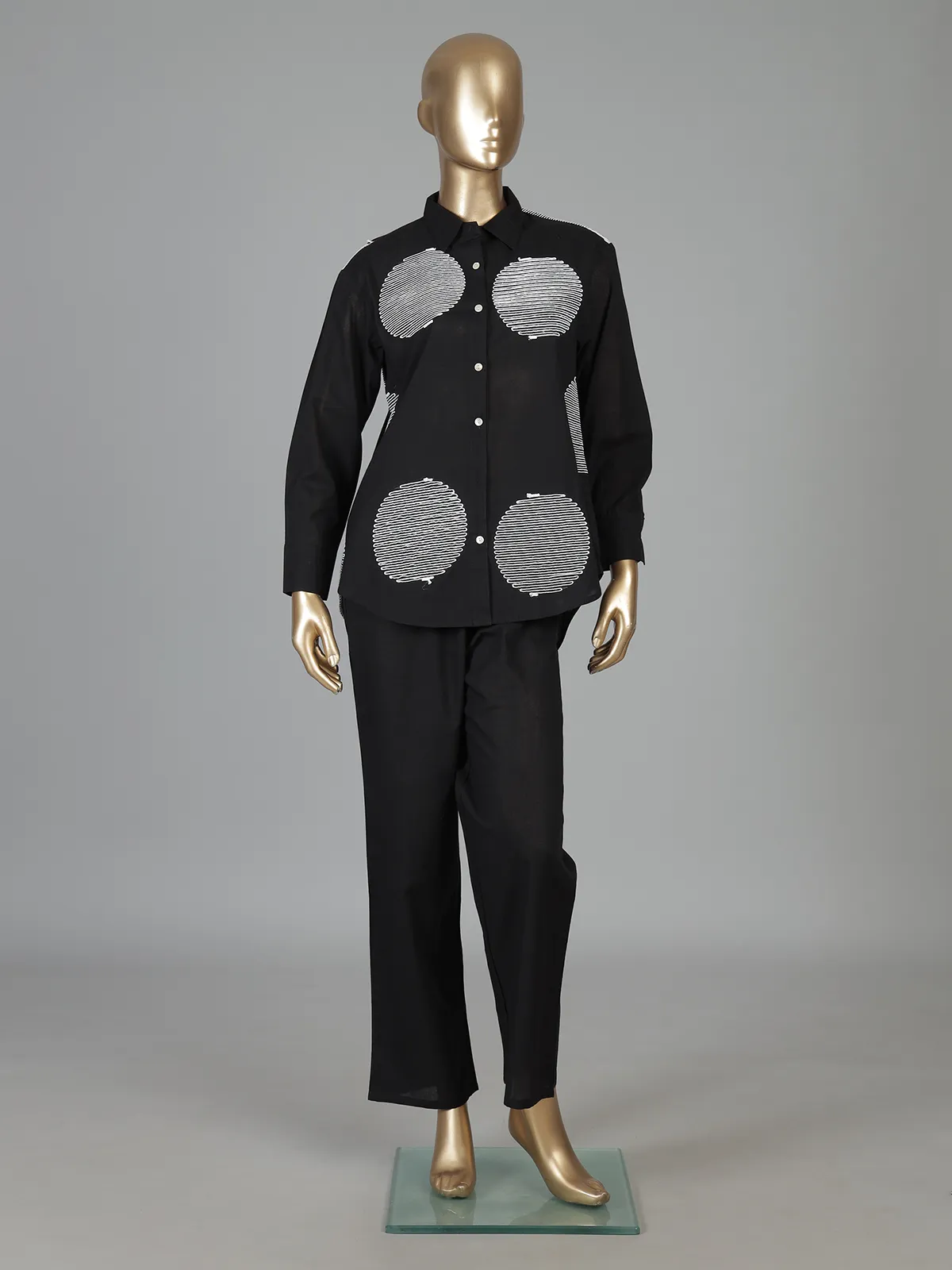 Black cotton casual wear co ord set with thread detailing