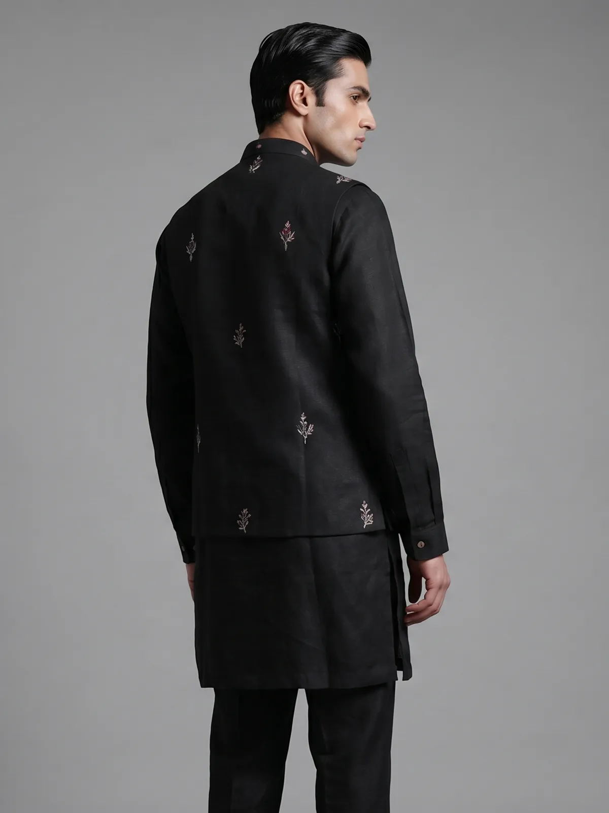 Black linen waistcoat set with floral embroidery