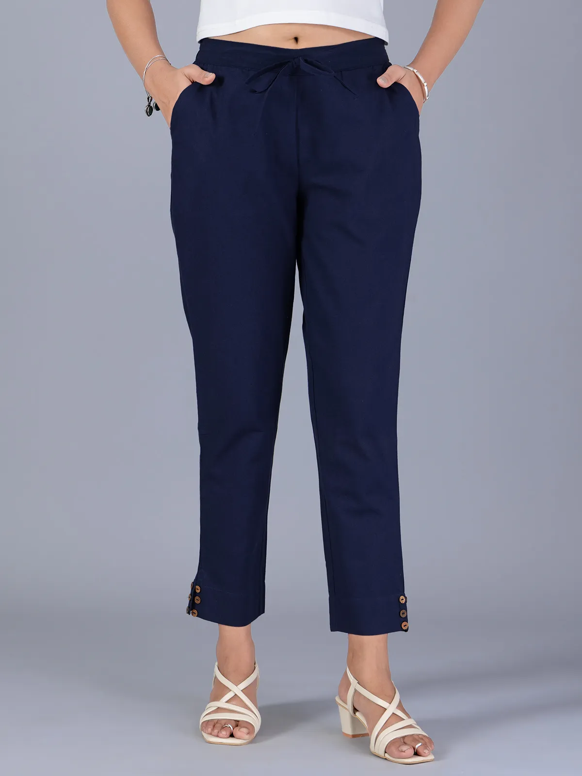 Navy cotton casual pant for women