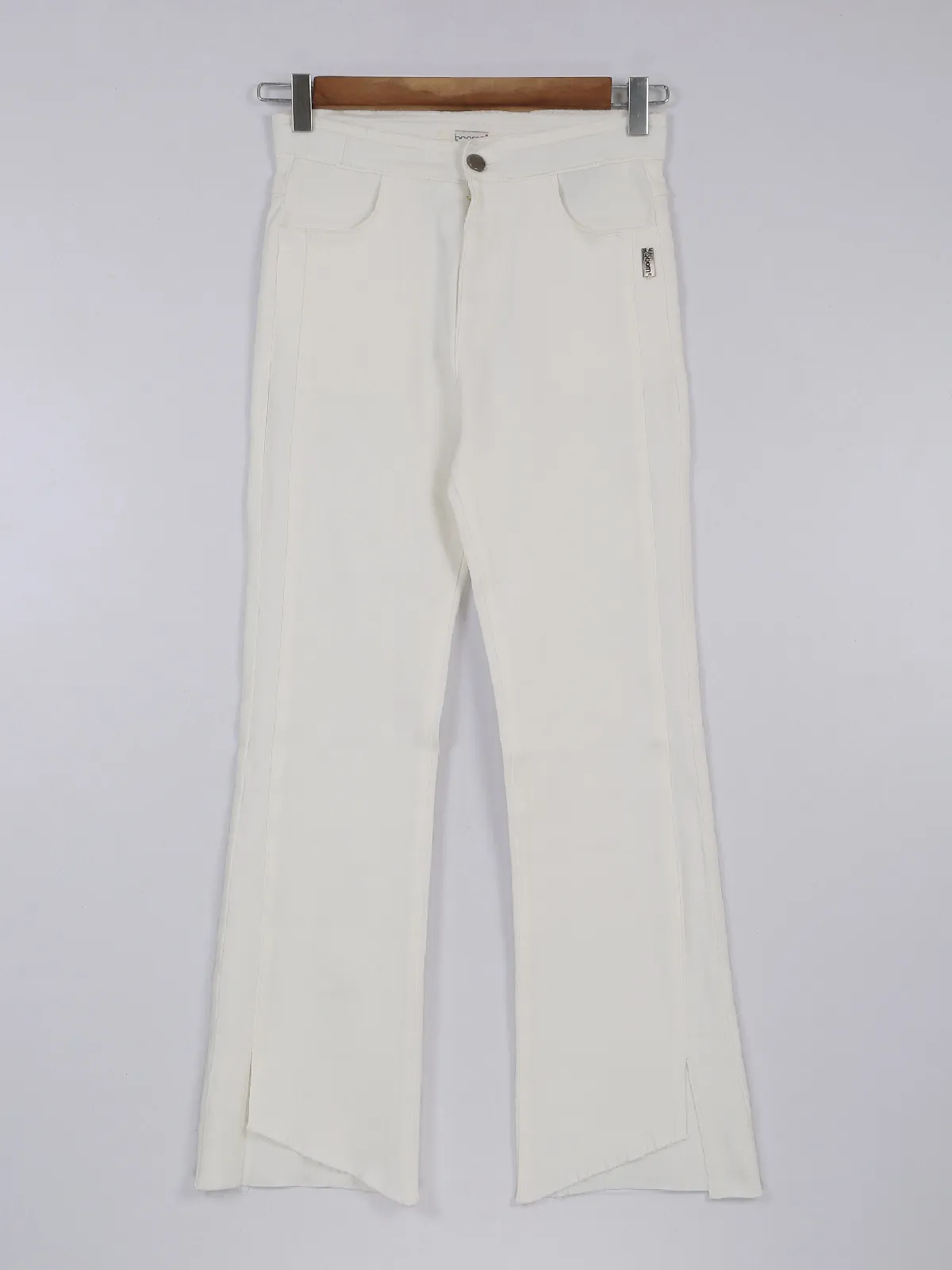 Boom white solid straight jeans