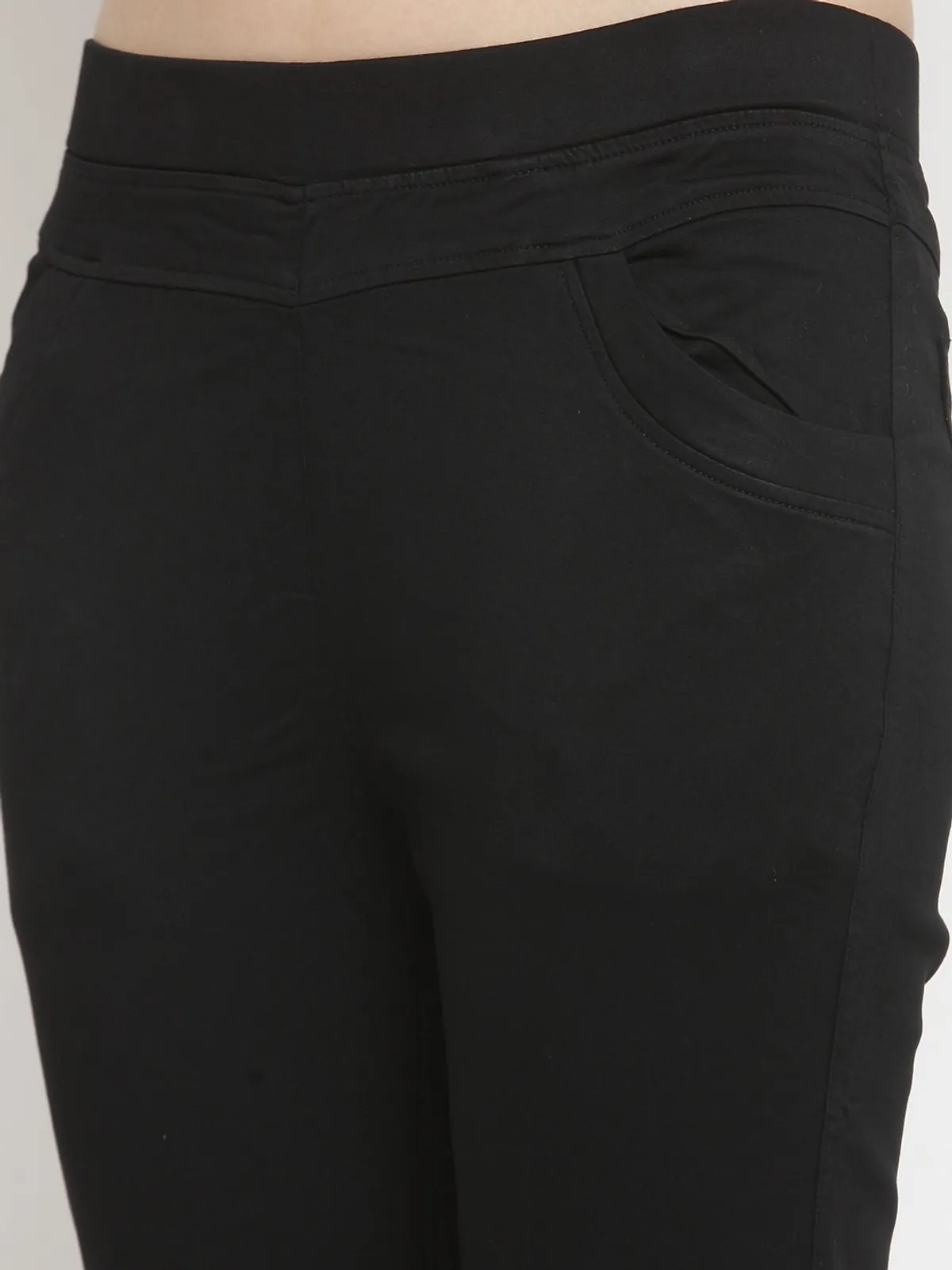 Casual wear black solid jeggings