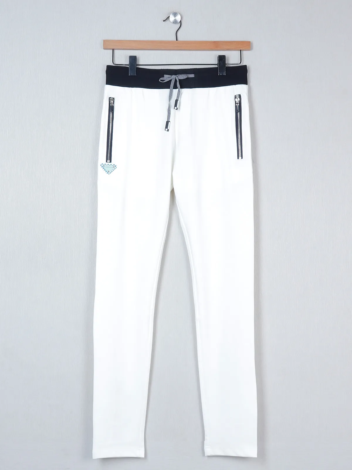 Chopstick presented white color track pant