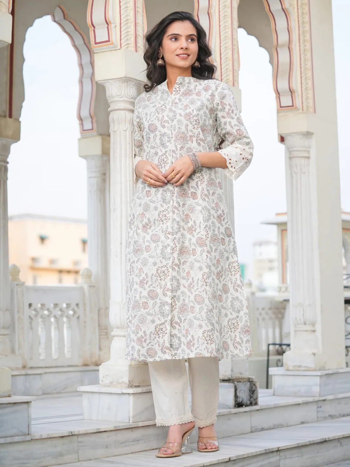 Cotton off-white printed casual kurti