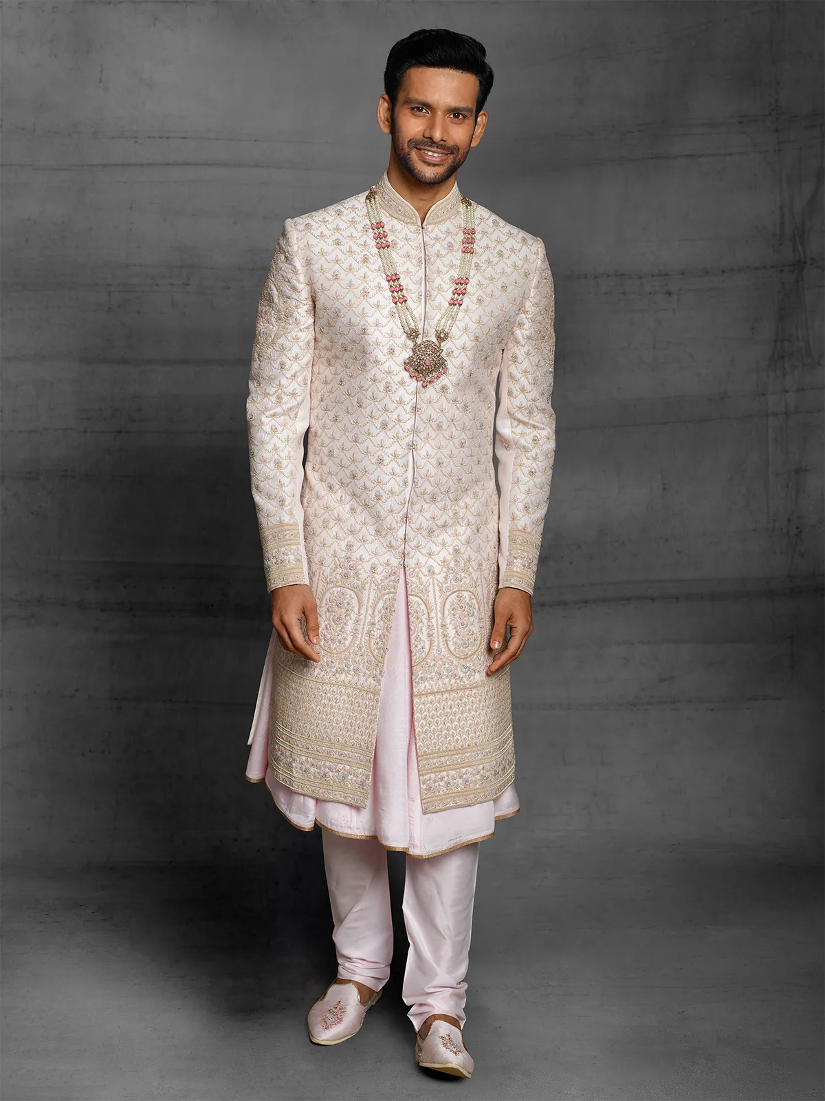 Cream color attractive sherwani in silk fabric for mens