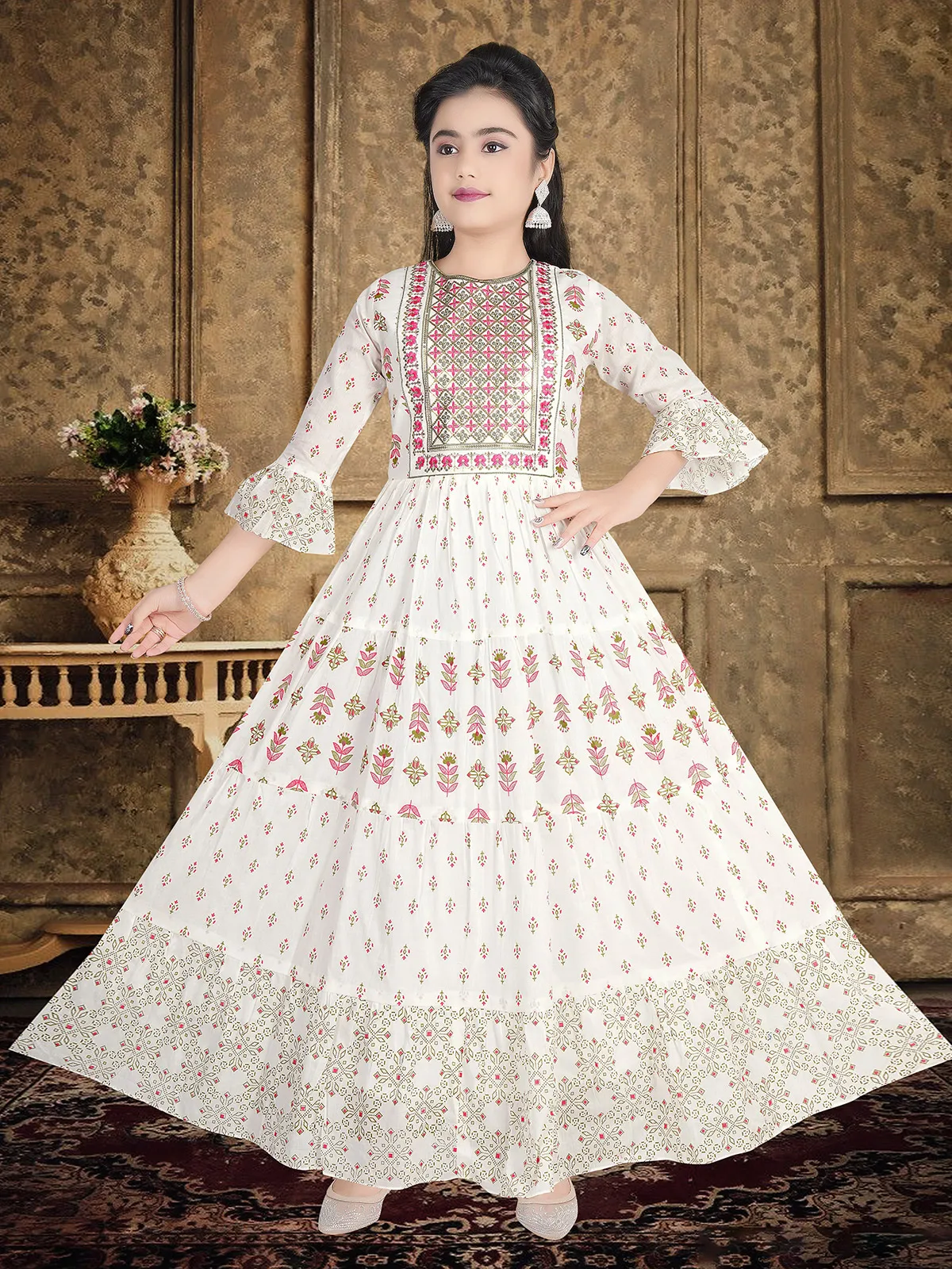 Cream cotton printed gown