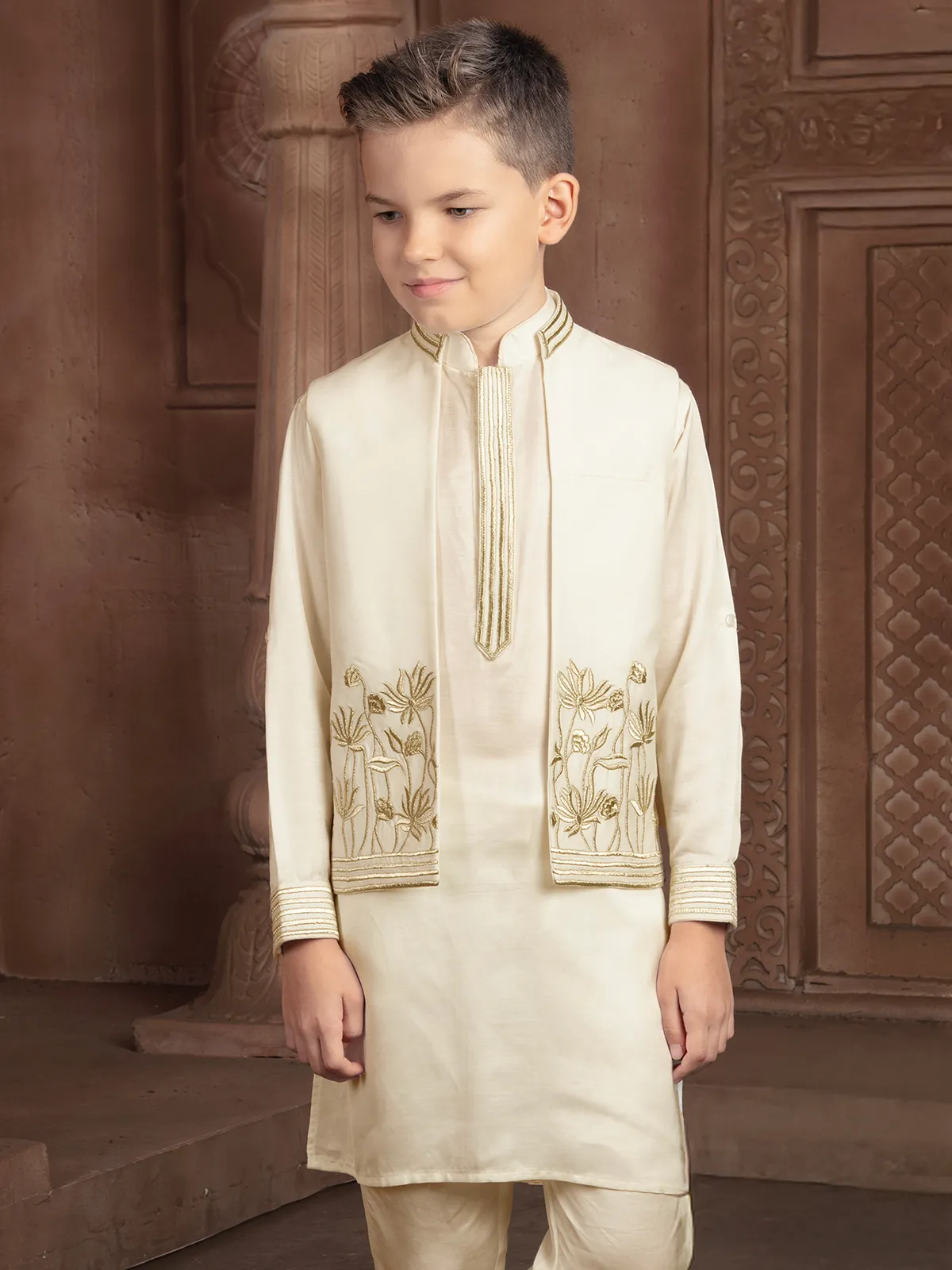 Cream cotton silk waistcoat set with zari elegance