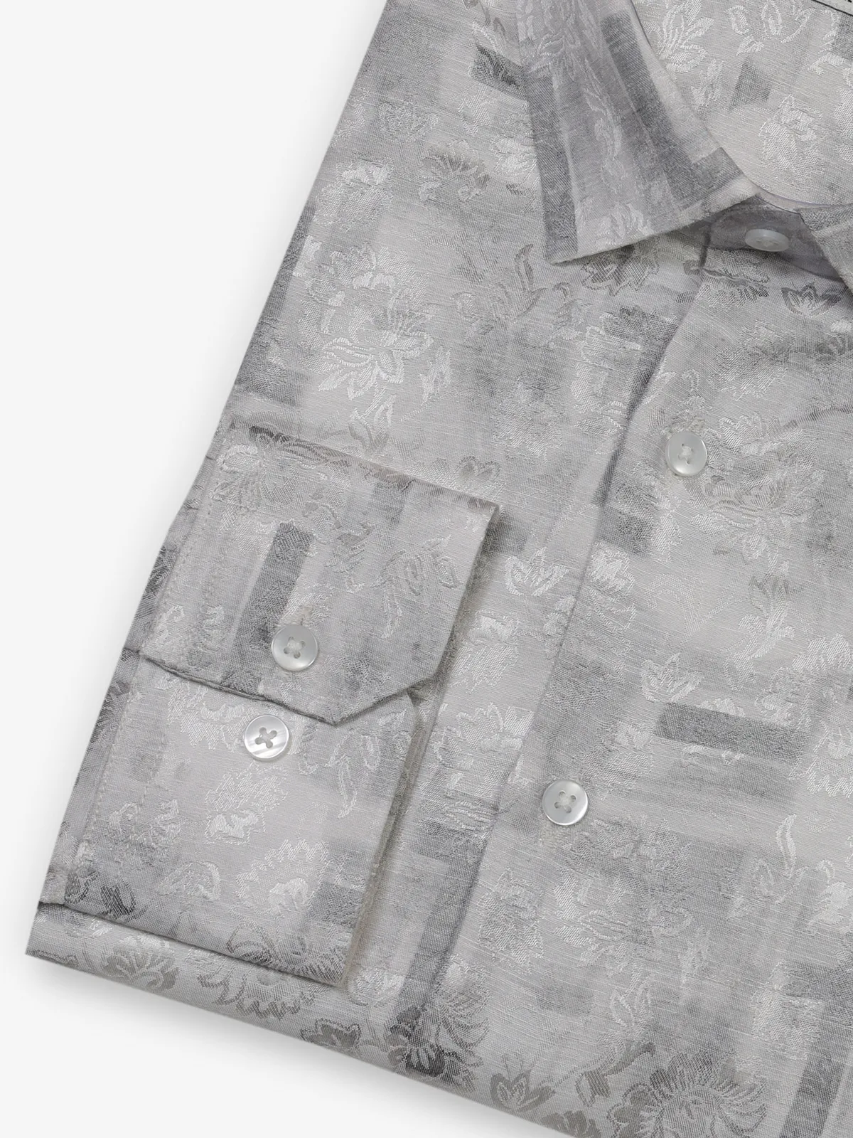 Dashing grey cotton shirt for party wear