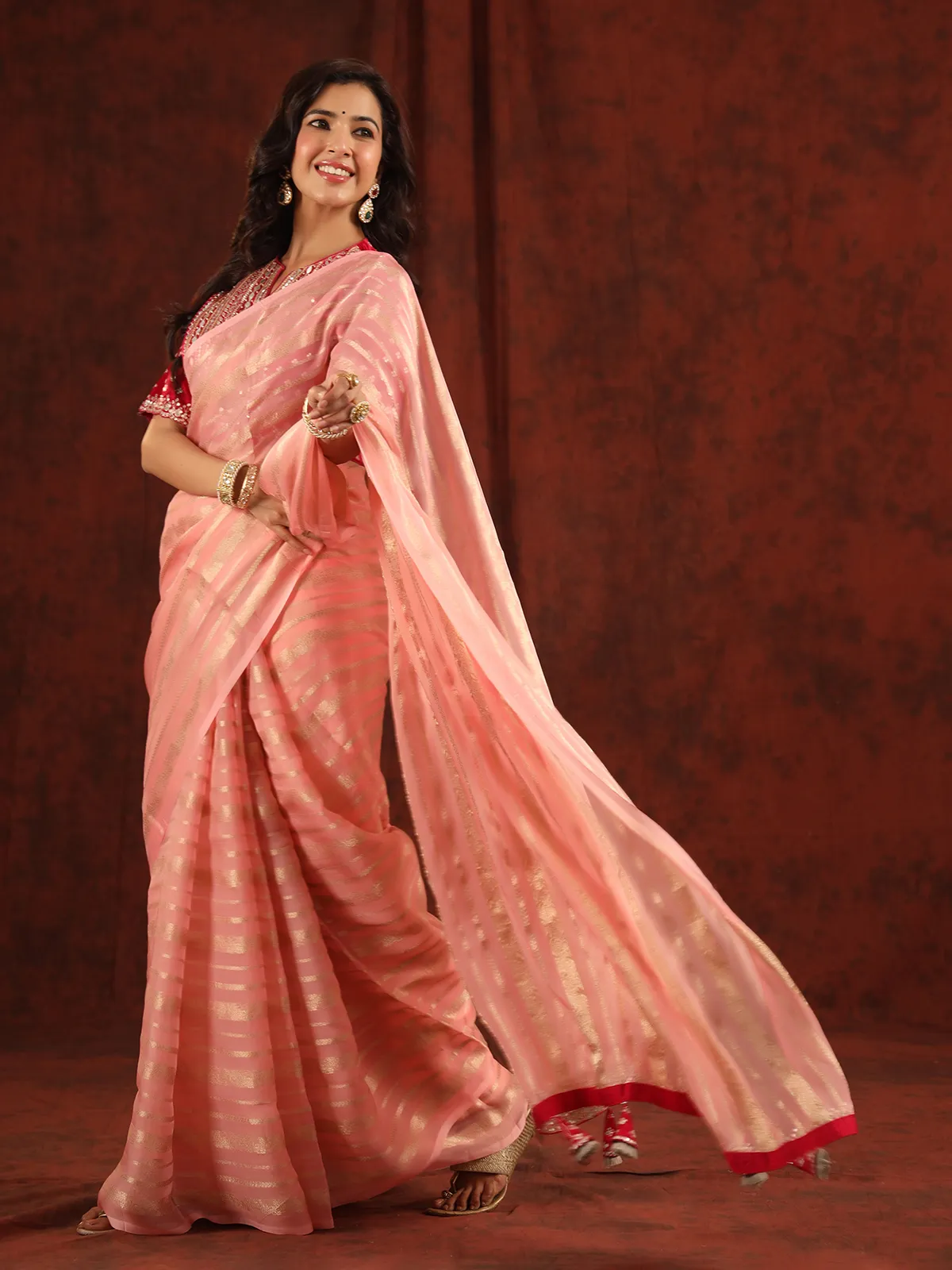 Dazzling pink organza saree