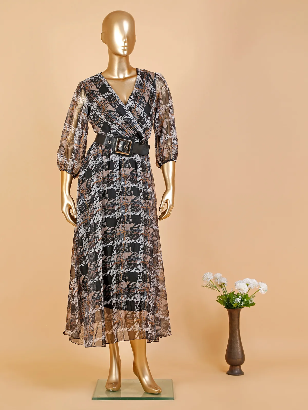 Deal black organza printed dress