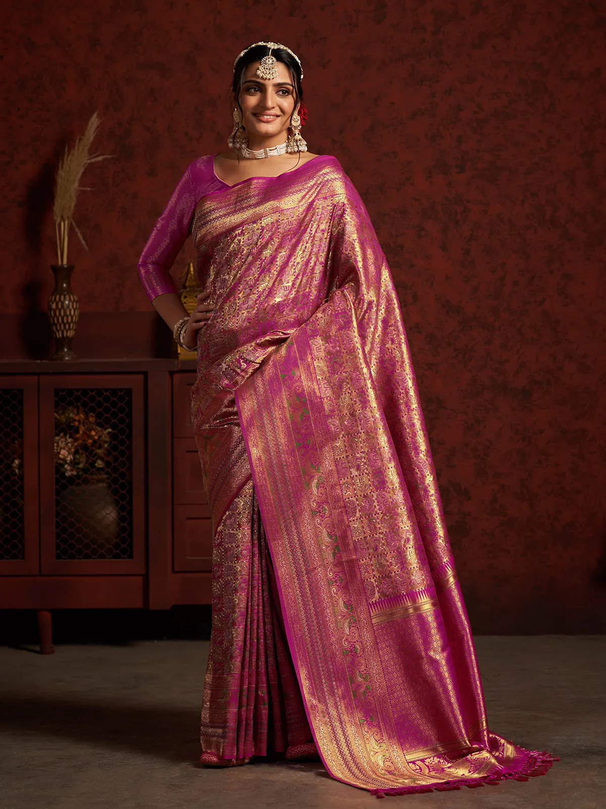 Elegant magenta silk saree for wedding