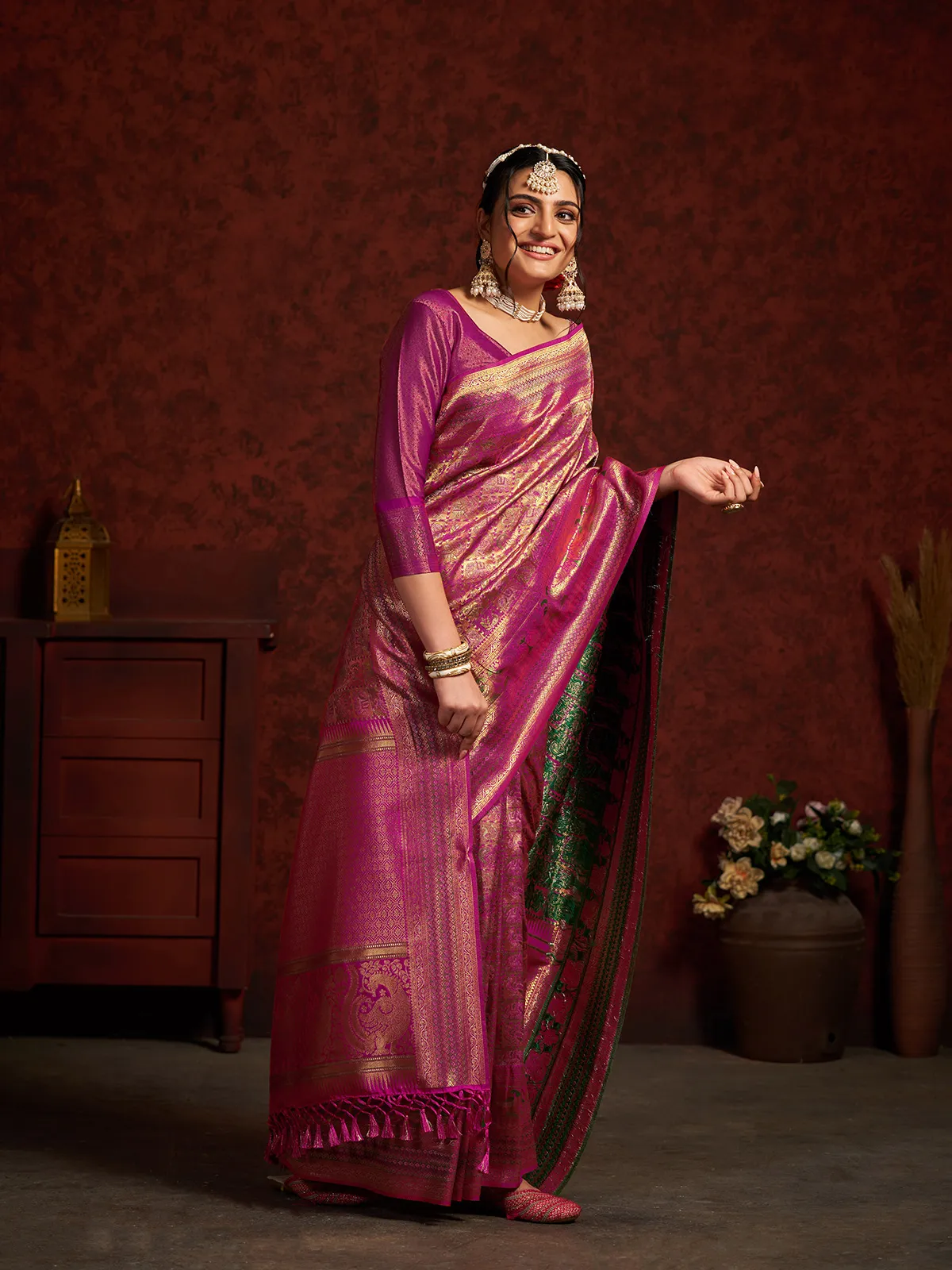 Elegant magenta silk saree for wedding