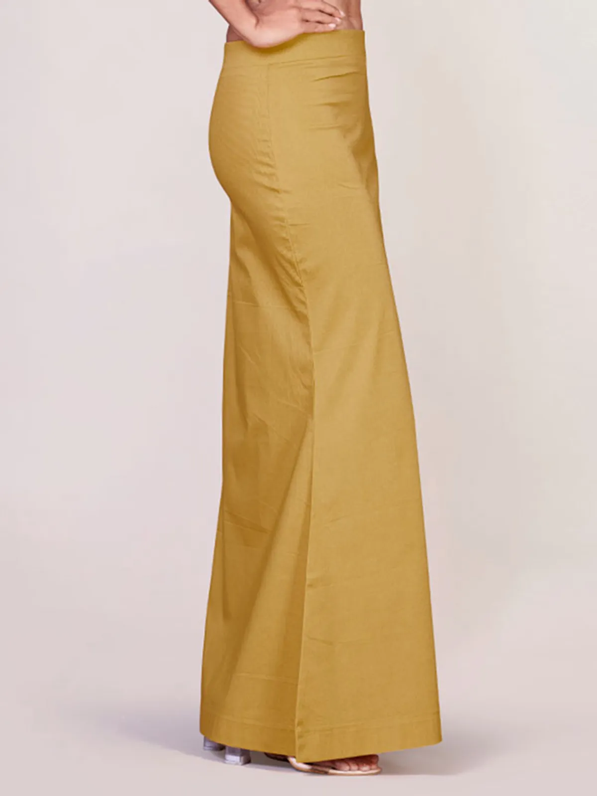 Gold color lycra cotton saree shapewear
