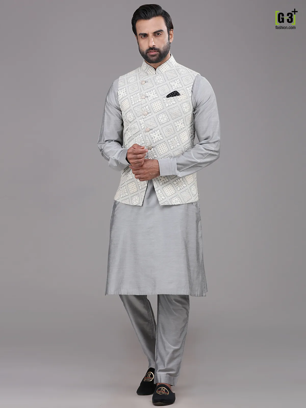 Grey chikan waistcoat set in silk