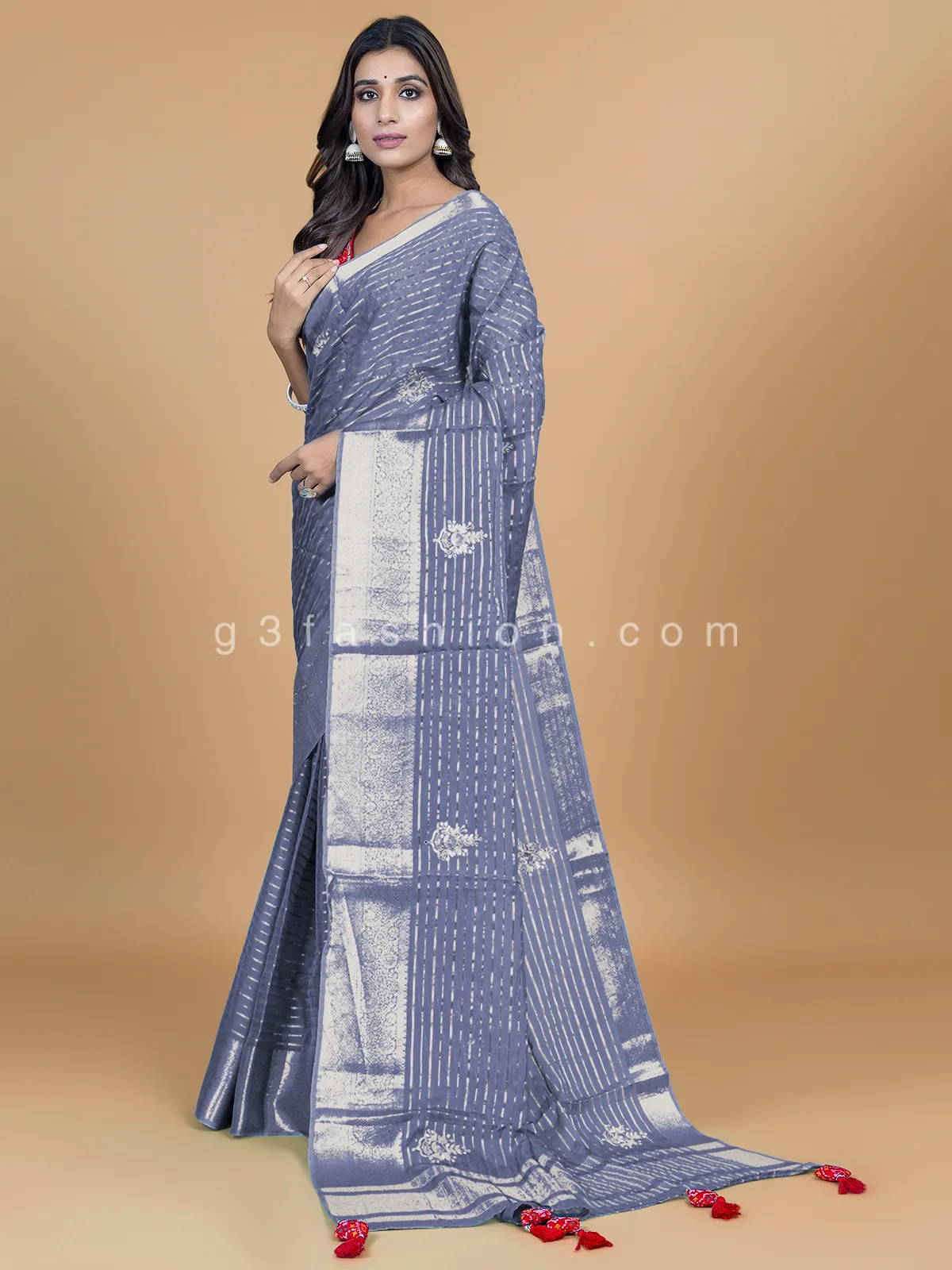 Grey organza saree for festive