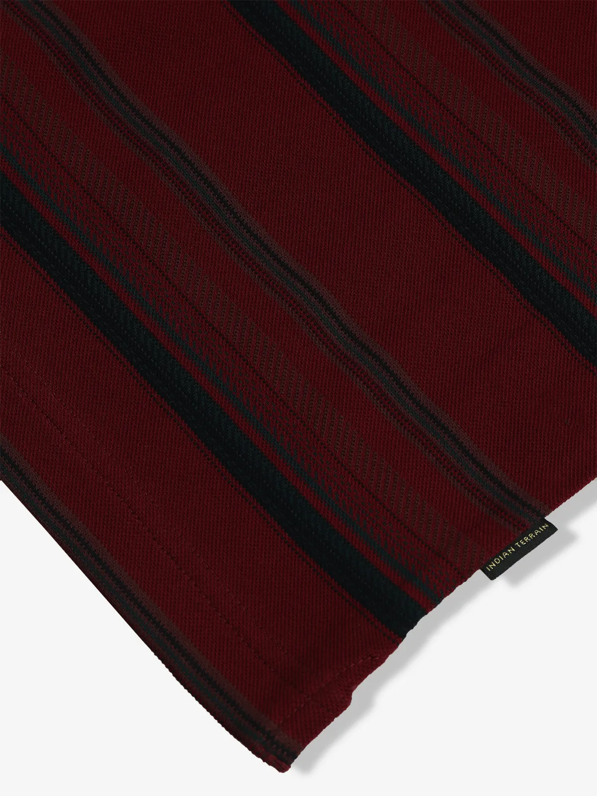 INDIAN TERRAIN dark maroon stripe cotton t-shirt