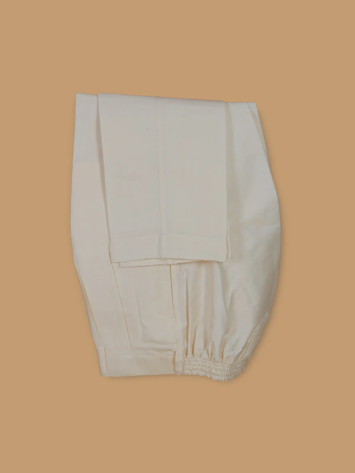 Ivory kurta suit with multicolor thread design