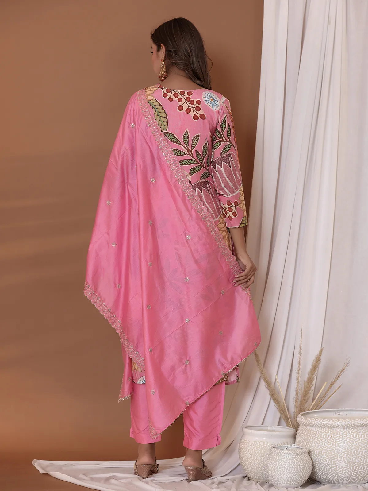 Latest silk printed kurti set in pink