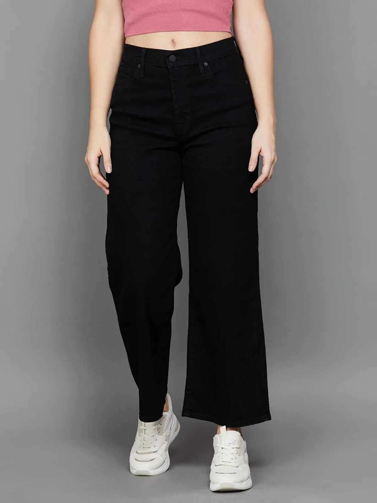 LEVIS black solid straight fit jeans