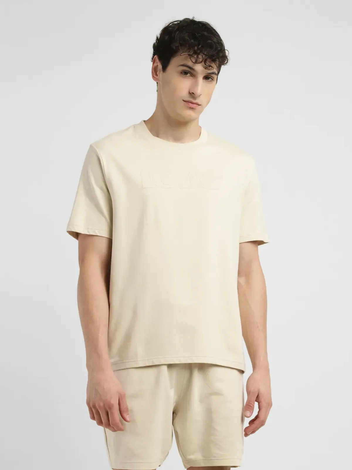 Levis cotton cream slim fit t shirt