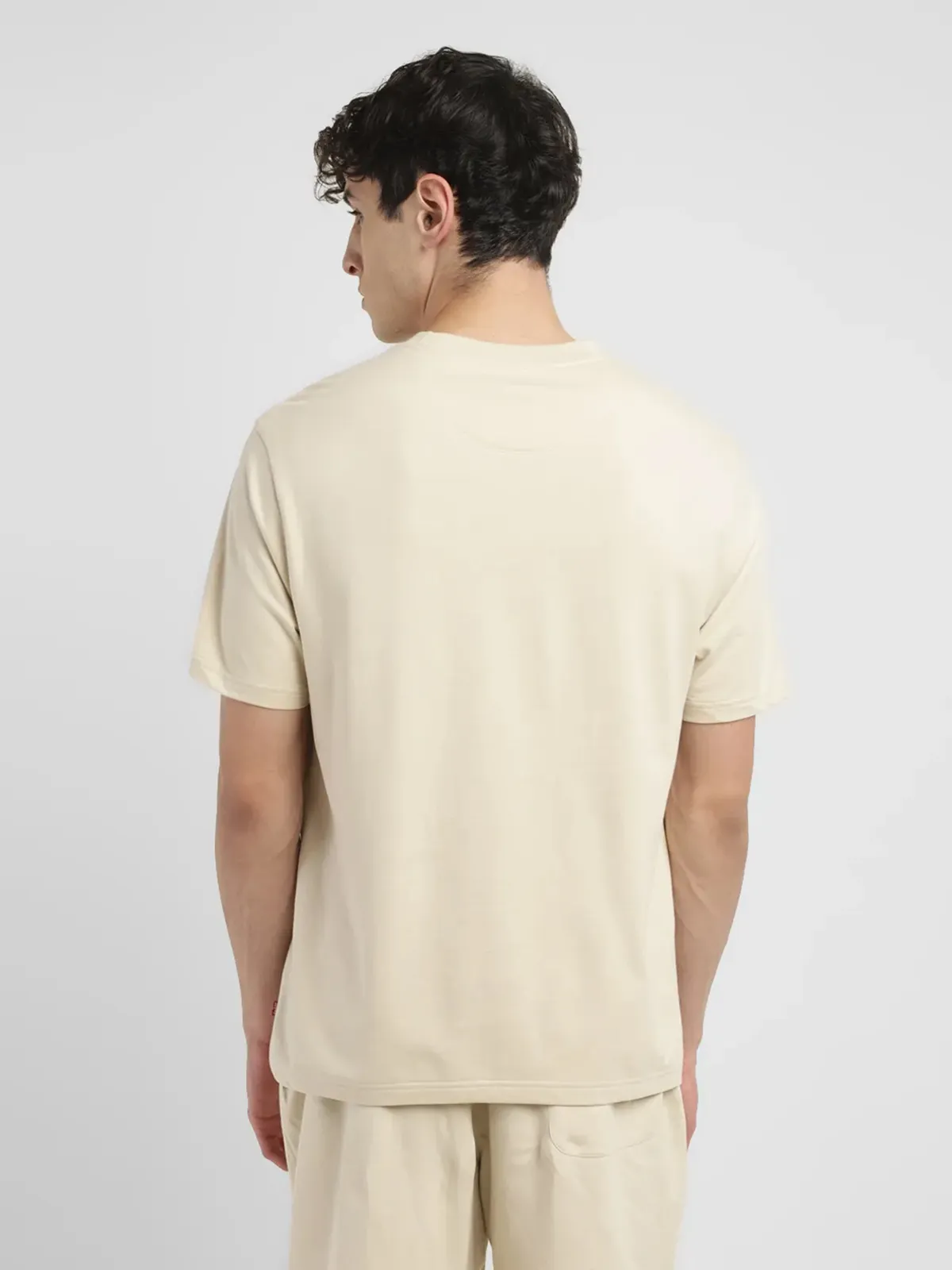 Levis cotton cream slim fit t shirt