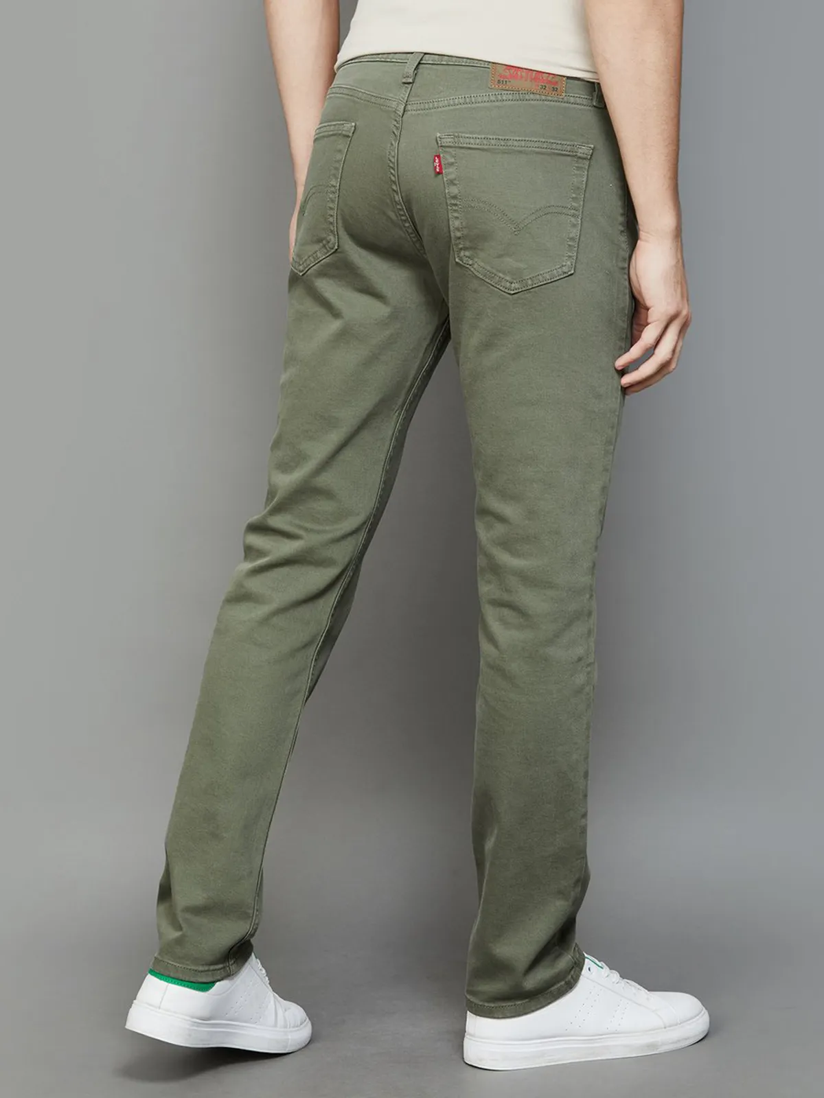 Olive green levi jeans outlet