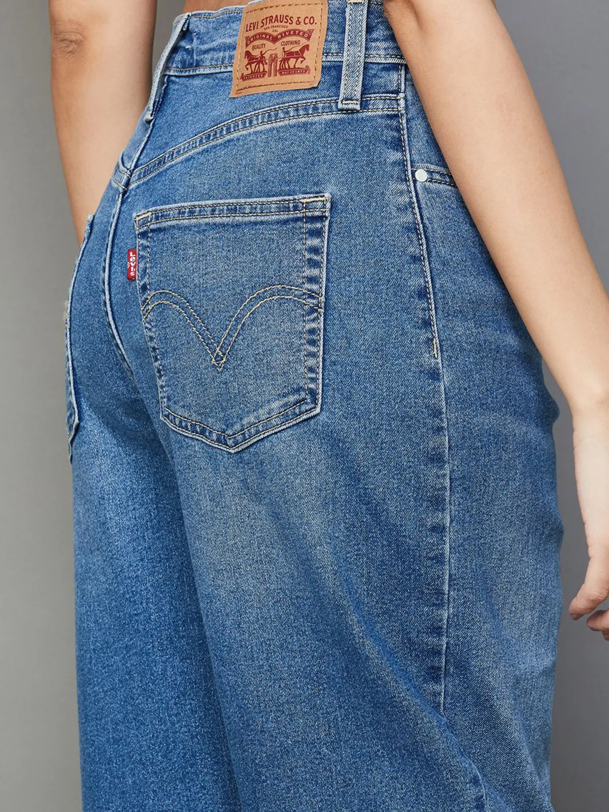 LEVIS light blue casual washed jeans