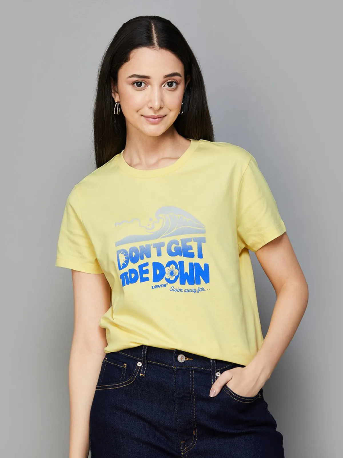 Levis written t shirt store