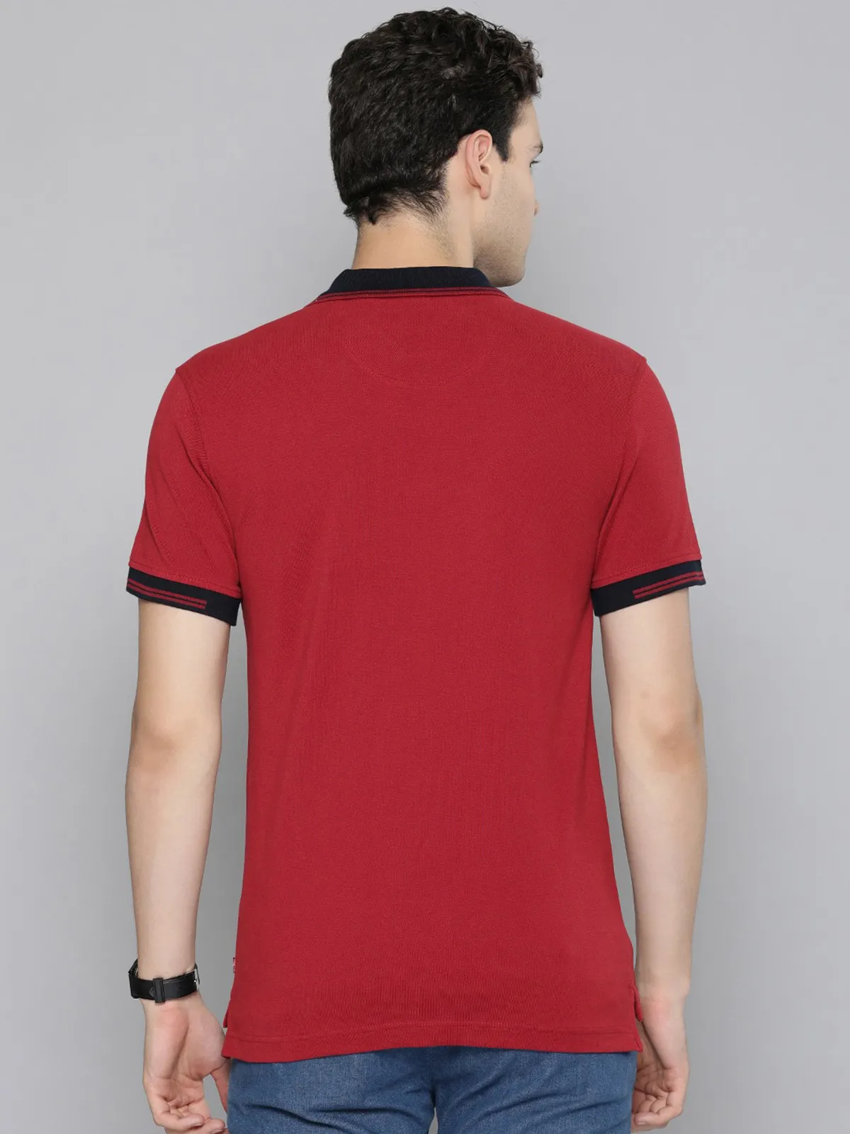 LEVIS maroon cotton slim fit t shirt for men