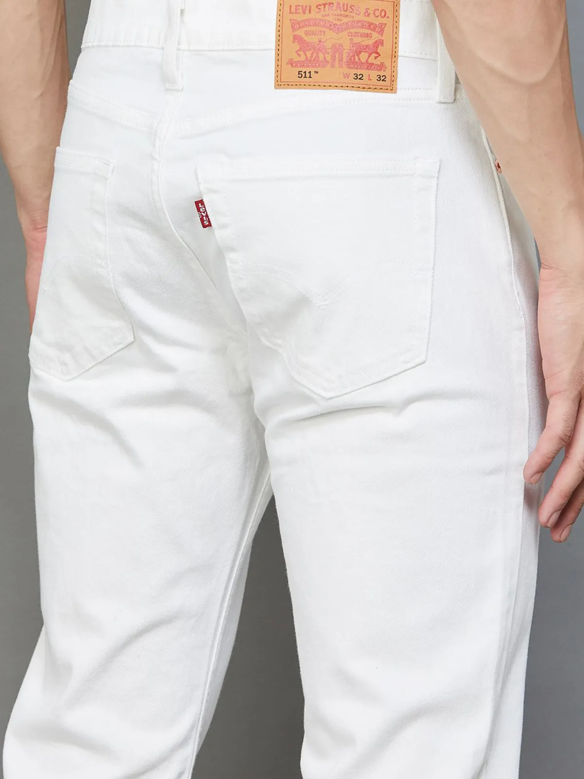 Levis solid 511 slim fit white jeans