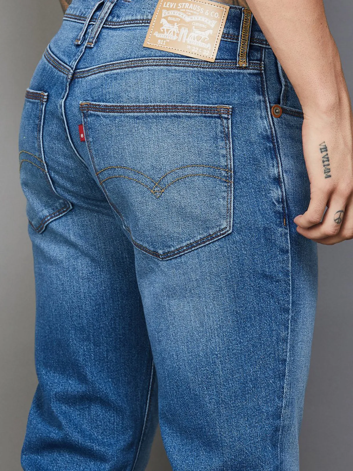 LEVIS washed blue denim slim tapper fit jeansG3MJE5300 United...