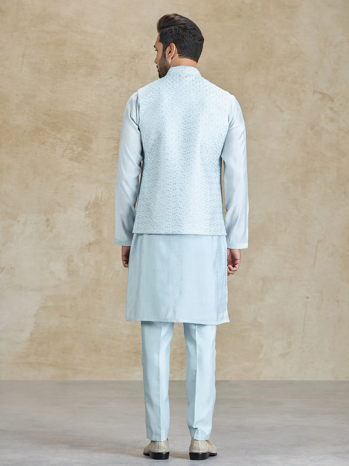 Light grey silk embroidered weaving waistcoat set