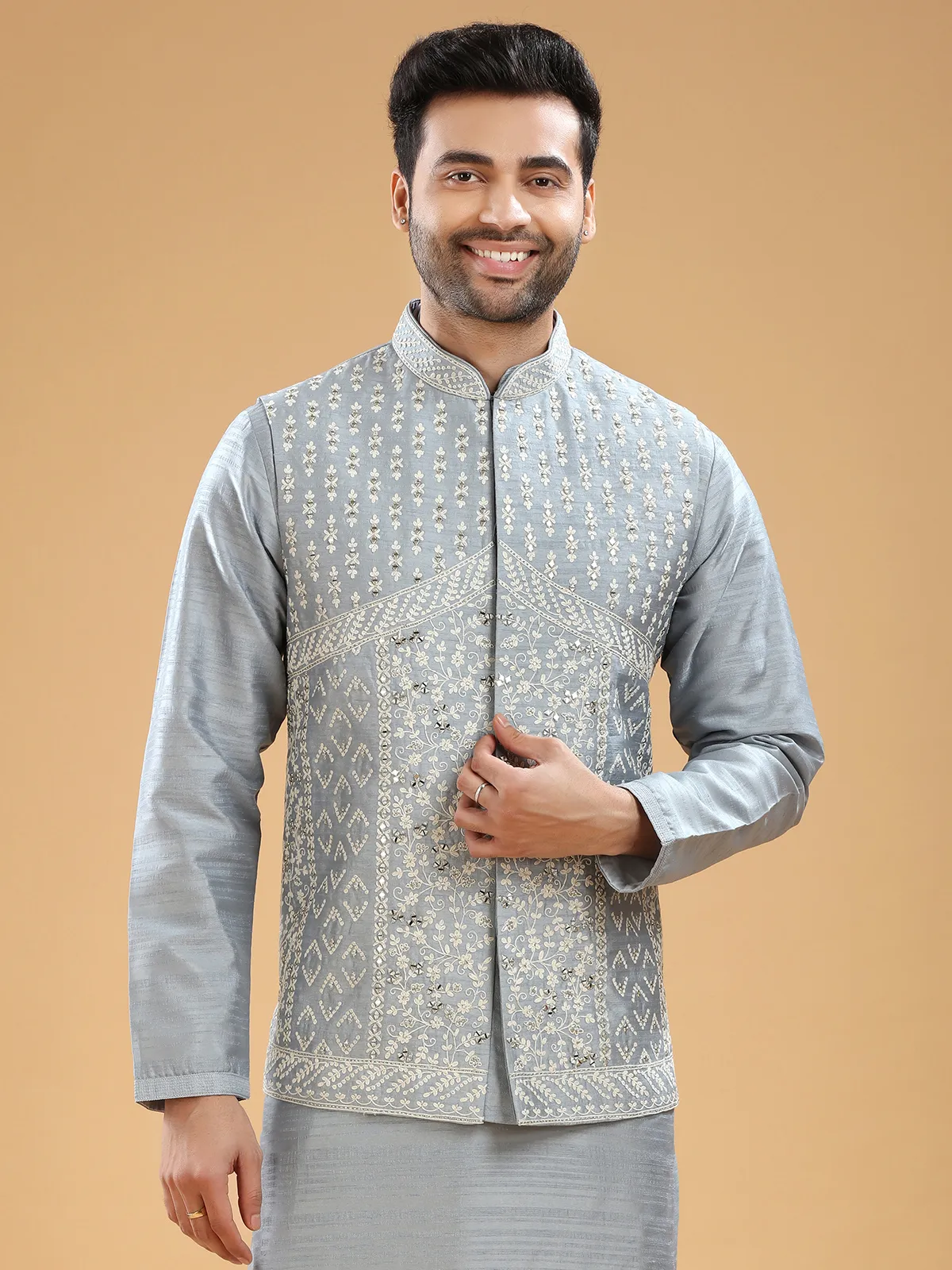 Light grey silk embroidery waistcoat set